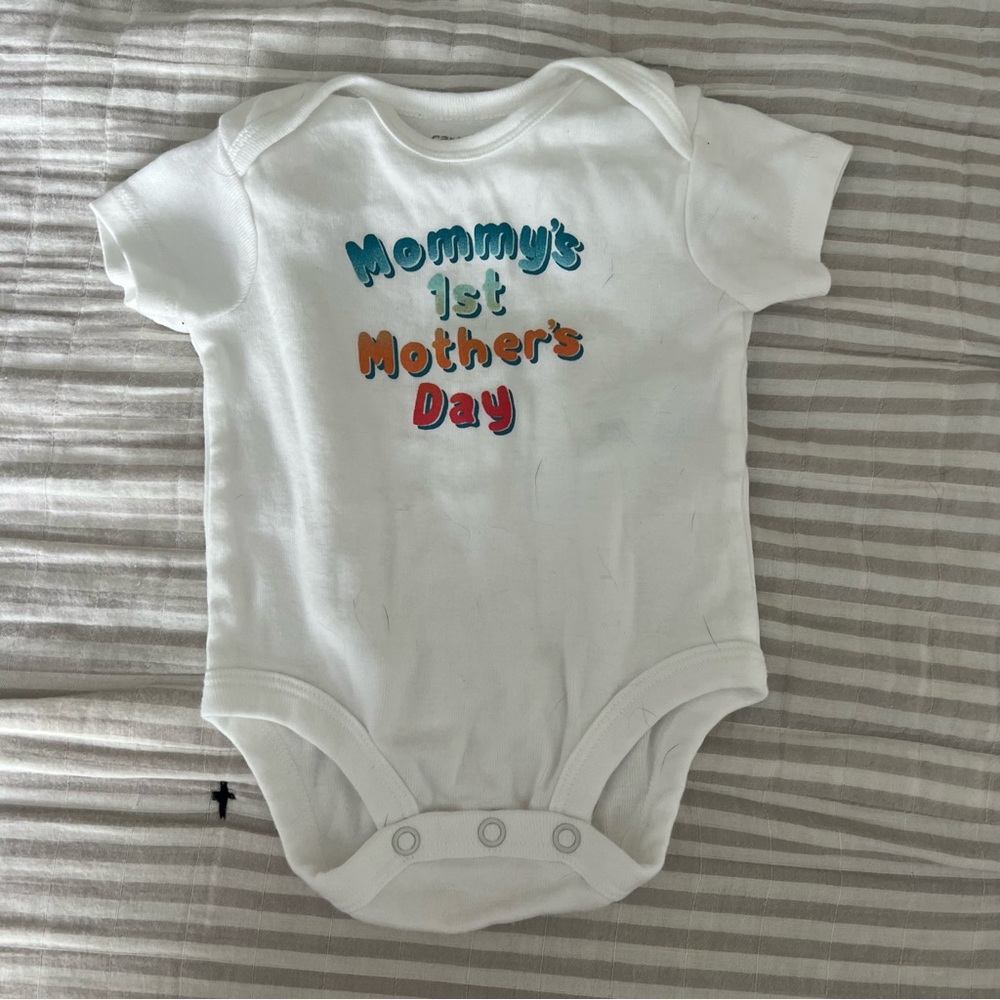 Carter’s Mothers Day Onesie | 3 months